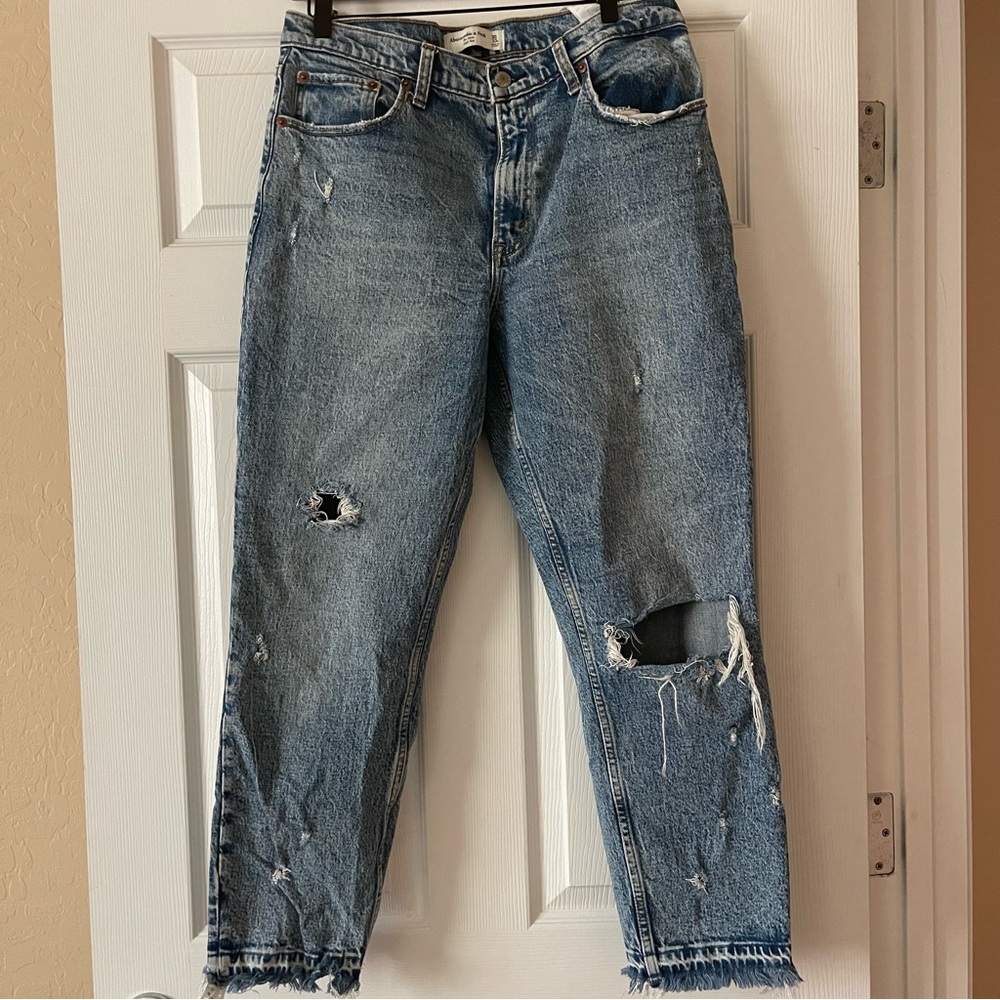 Abercrombie & Fitch The mom Jean